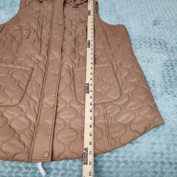 Susan Graver Weekend Water Repellant Nylon Quilted Vest w/Hood Camel 2X P - Picture 12 of 16
